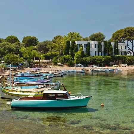 Gorgeous Brand New 2 Bedrooms Apartment Antibes